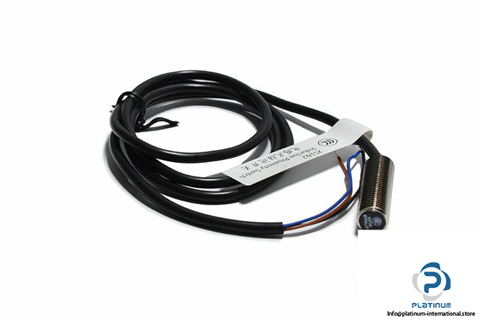 schneider-XS108BTPAL07-inductive-proximity-sensor
