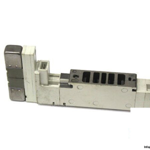 SMC VQC2B01N-51 Pneumatic Valve