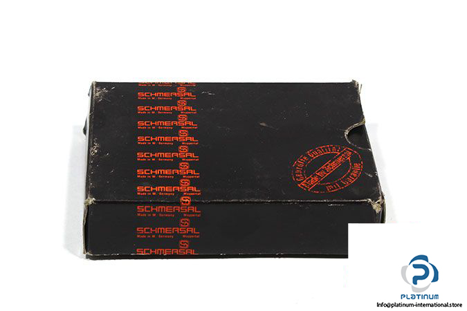 schmersal-azm-160-22yp-interlock-switch-1