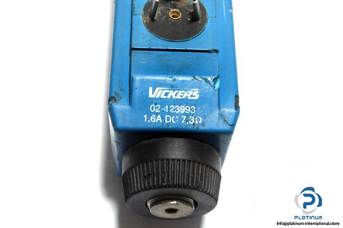 vickers-kdg4v-3-2c13n-z-m-u-h7-60-solenoid-operated-proportional-directional-control-valve-3
