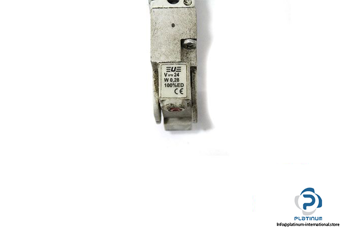 univer-p15f24024-pneumatic-valve-2