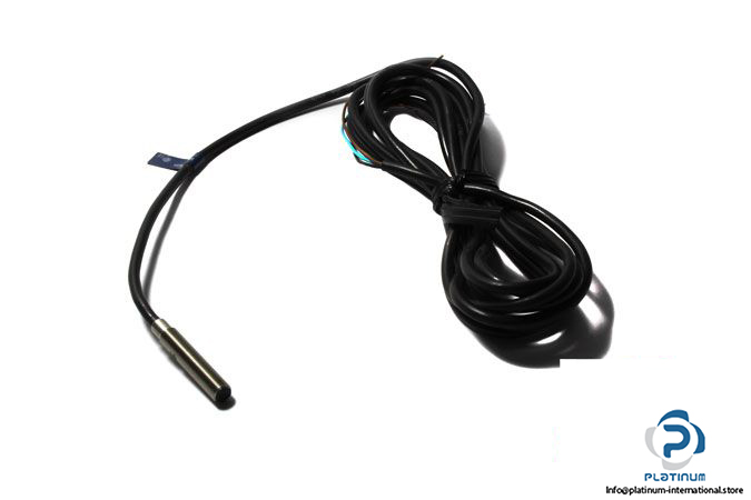 telemecanique-XS1N05PA311-inductive-proximity-sensor