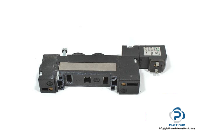 pneumax-2431-52-00-39-18-solenoid-valve-1
