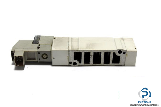 smc-sy5140-5fu-solenoid-valve-2