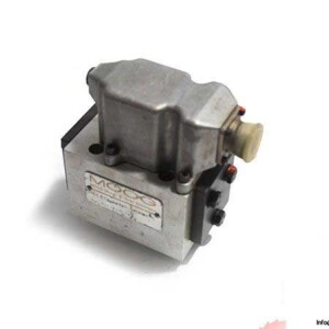 moog-d631-271c-servo-control-valve
