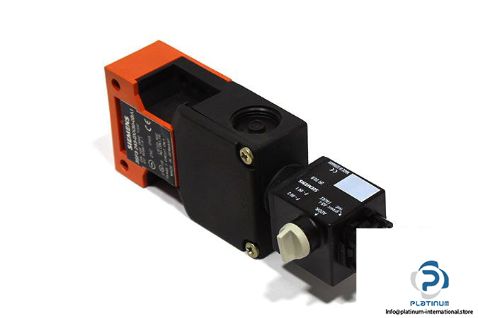 siemens-3SF3-243-0XX30-0BA1-interlock-switch