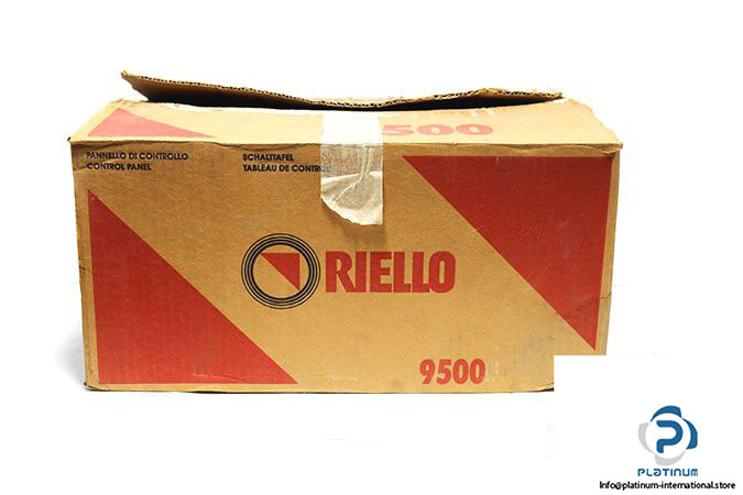 riello-9500-rm_t-control-panel-2