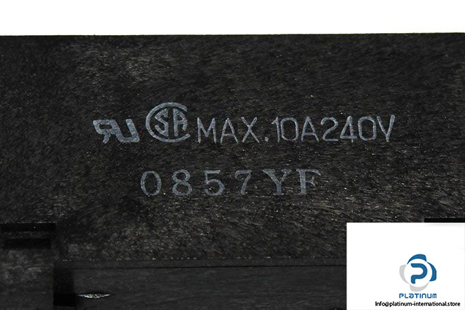 omron-ptf11a-relay-socket-2