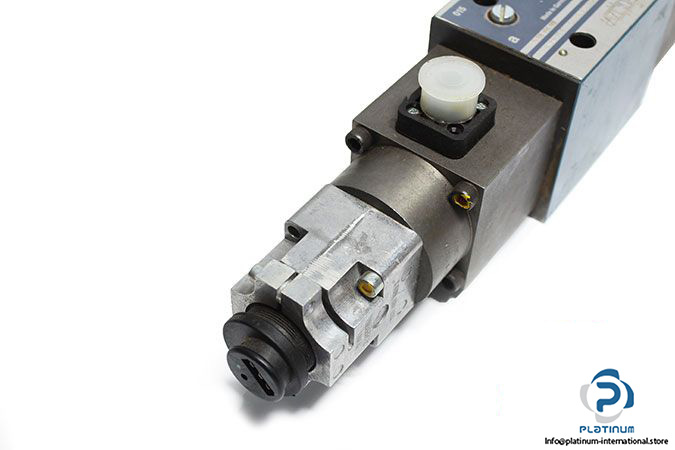 bosch-0-811-404-001-servo-solenoid-valve-3