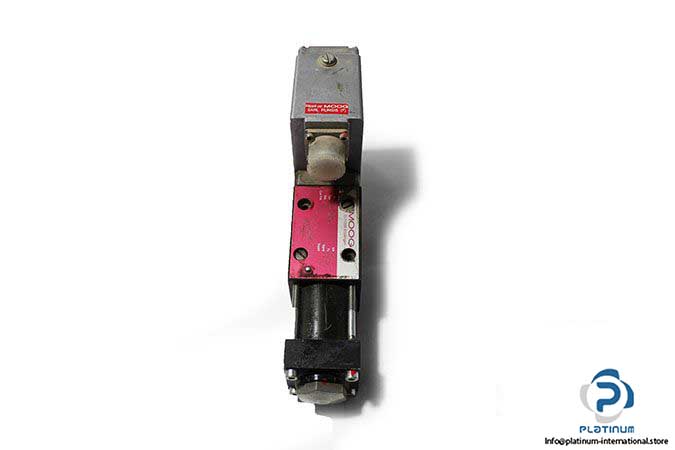 moog-d633-374a-servo-proportional-control-valve-3