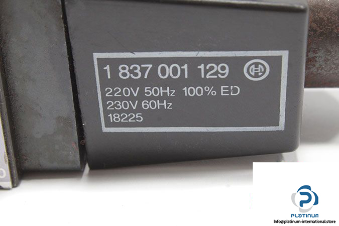 bosch-0-810-091-100-solenoid-operated-directional-valve-2
