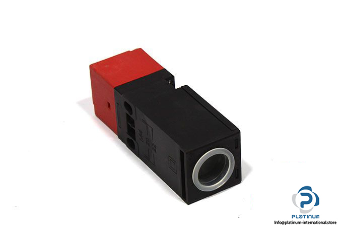pizzato-fr-693-d1-safety-switch-with-separate-actuator-2
