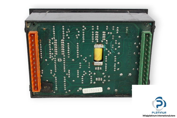 saurer-cu-33-1-digital-clock-used-1