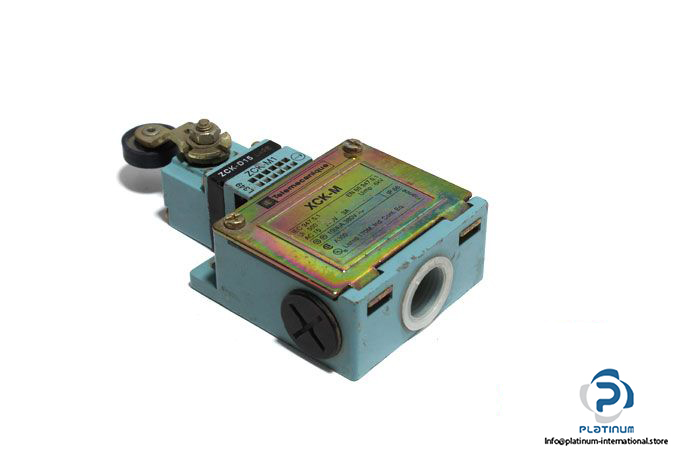 telemecanique-zck-m1-limit-switch-with-thermoplastic-roller-lever-2