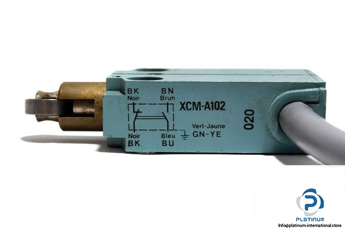 telemecanique-xcm-a102-limit-switch-3