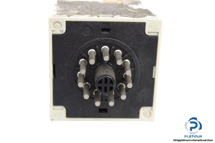 omron-h3ca-a-solid-state-timer-used-2
