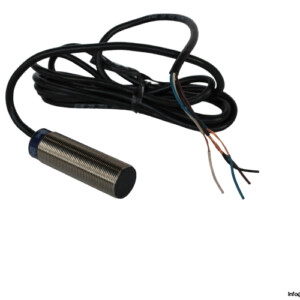 Telemecanique-XS1-M18KPM40-inductive-proximity-sensor