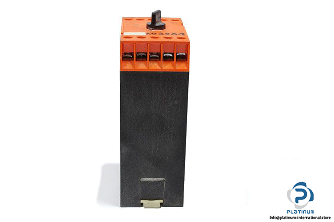 dold-ba7903-82-timing-relay-2