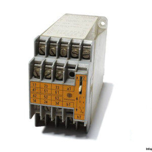 schleicher-SSP-56-control-relay