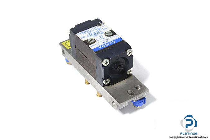 Festo-6066-pneumatic-air-pilot-valve-with-plate