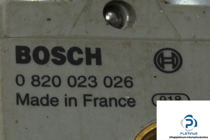 bosch-0-820-023-026-double-solenoid-valve-2