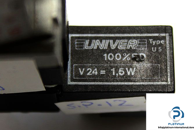 univer-e-0122-double-solenoid-valve-5