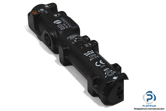 dorma-TS93-en-2-5-door-closer-system