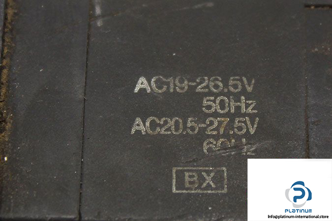 smc-evf3133-4yob-02f-single-solenoid-valve-3