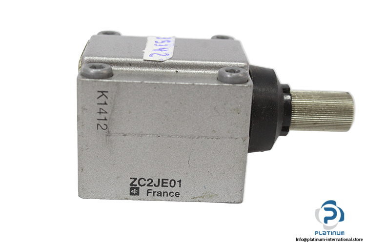 telemecanique-ZC2JE01-limit-switch-(new)-(without-carton)-1