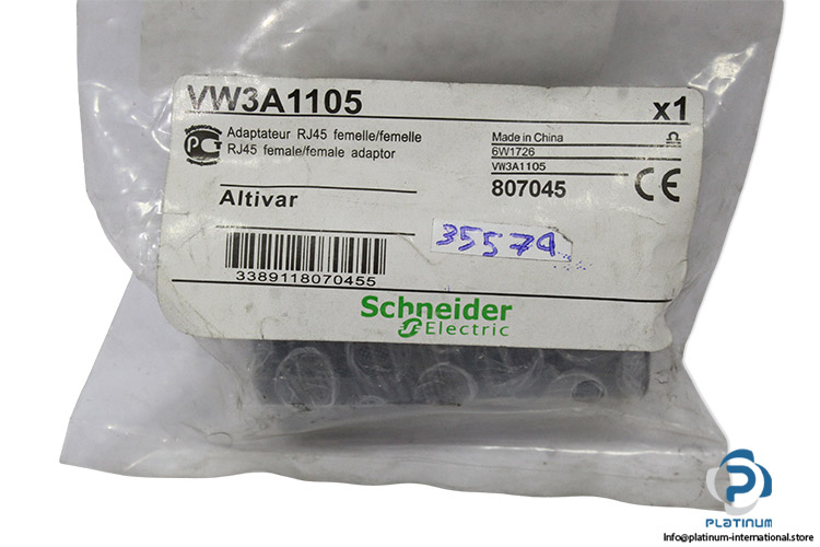 schneider-VW3A1105-RJ45-female-adaptor-(New)-1