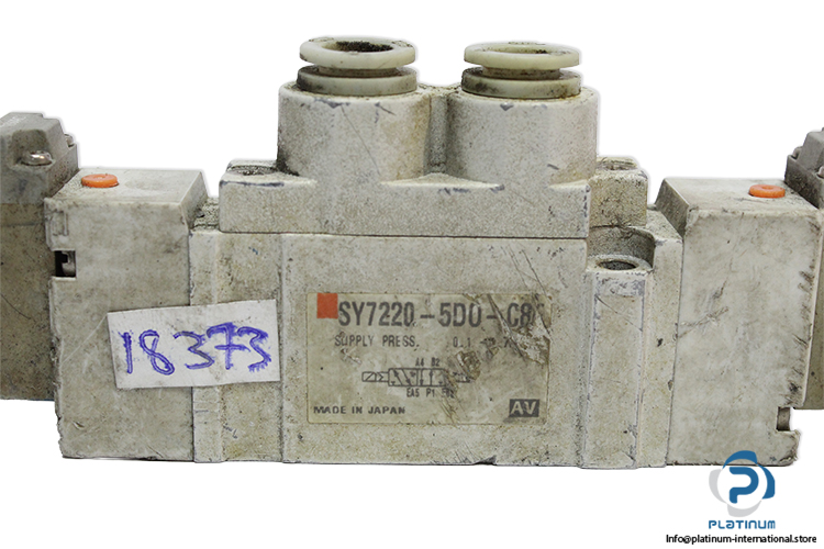 smc-SY7220-5DO-C8-double-solenoid-valve-(Used)-1