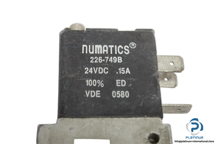 numatics-L12BB552BG00061-double-solenoid-valve-(Used)-1