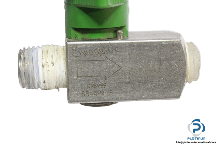 swagelok-SS-4P4T5-plug-valve-(Used)-2