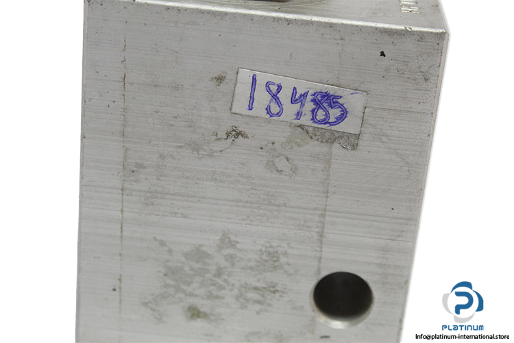hfdk60009-pressure-relief-valve(used)-2