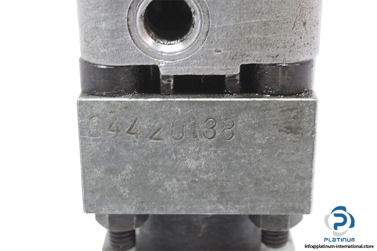 Hoerbiger-dz2032-pneumatic-cylinder(used)-1