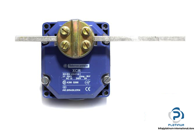 telemecaniqueschneiderlimit-switchsensor-single-and-multiple-position-switches-2