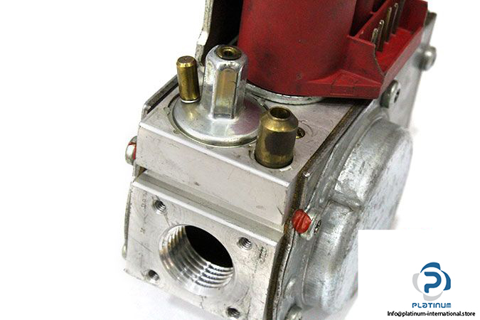 dungs-gb-le-055-d01-s40-multifunctional-gas-control-2