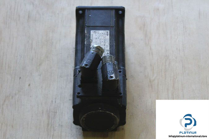 lenze-mcs-09h41-rsob0-a14n-st6s00n-r0su-synchronous-servo-motor-2