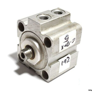 bosch-0-822-010-650-compact-cylinder