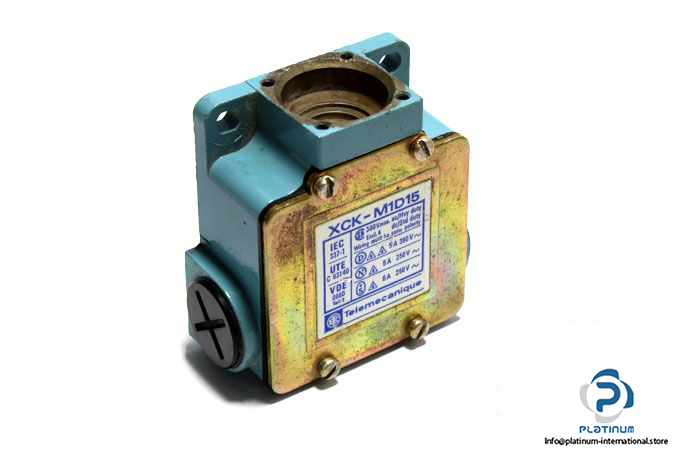 telemecanique-XCK-M1D15-limit-switch-body