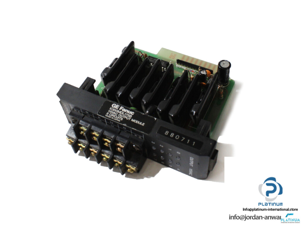 GE Fanuc IC610MDL175B 115 VAC Output Module 8 Circuits