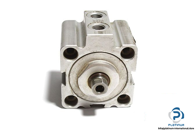bosch-0-822-010-650-compact-cylinder-1