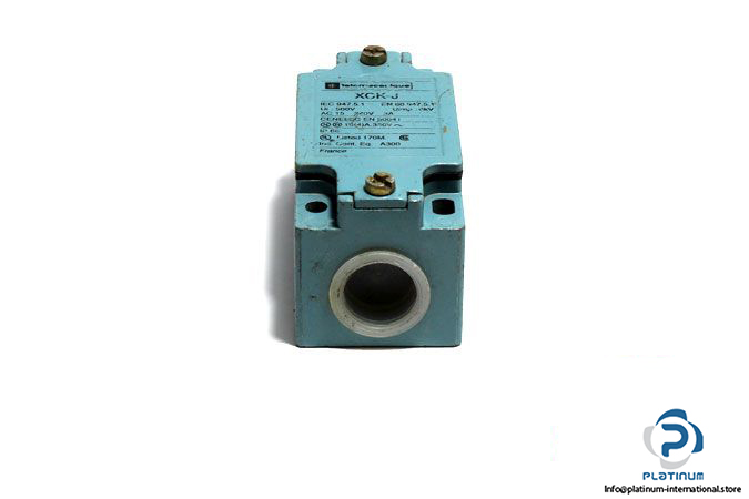 telemecanique-zck-j7-limit-switch-body-3