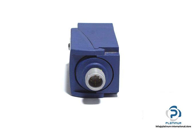schneider-zcp21m12-limit-switch-3