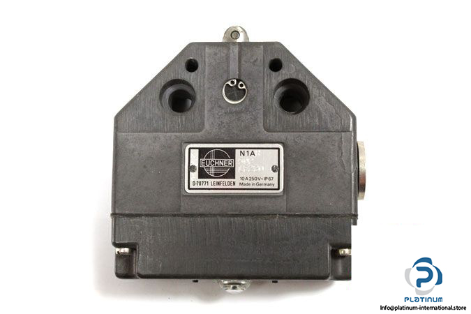 euchner-n1ar-502-le220-position-switch-2