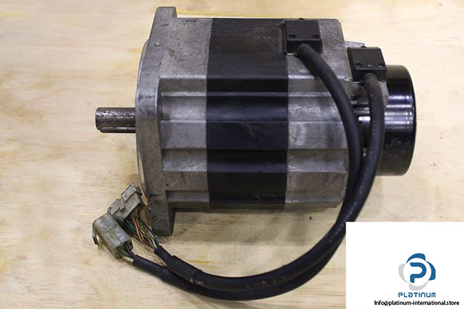 omron-R88M-H75030-ac-servo-motor