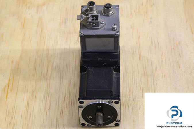 schneider-ila1b572pc1a0-integrated-drive-ila-with-servo-motor-1