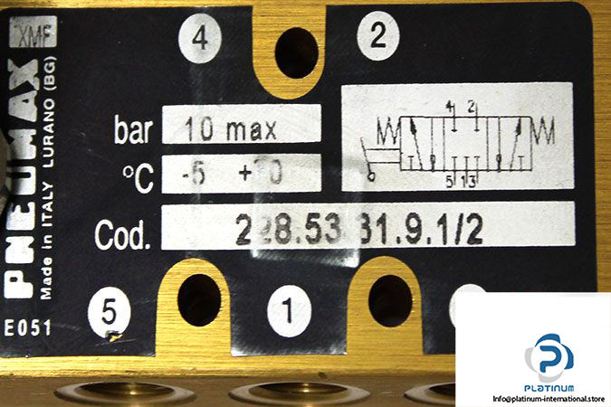 pneumax-228-53-31-9-1_2-manual-pneumatic-valve-2