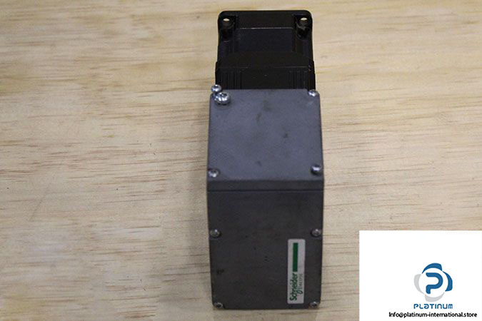 schneider-ila2d572tb1f0-integrated-drive-ila-with-servo-motor-2