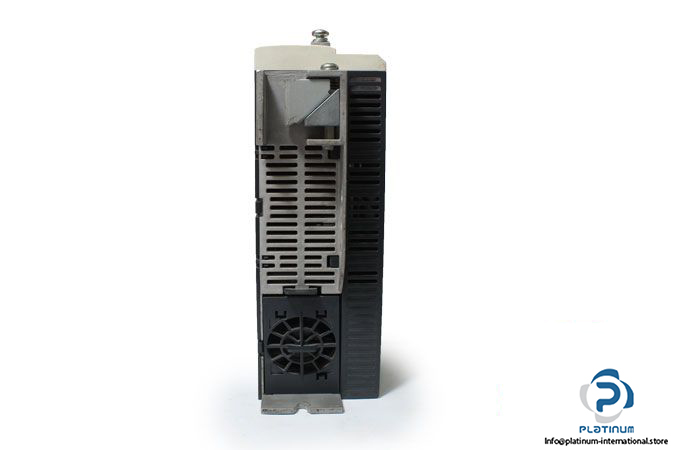 schneider-lxm32md12n4-motion-servo-drive-1